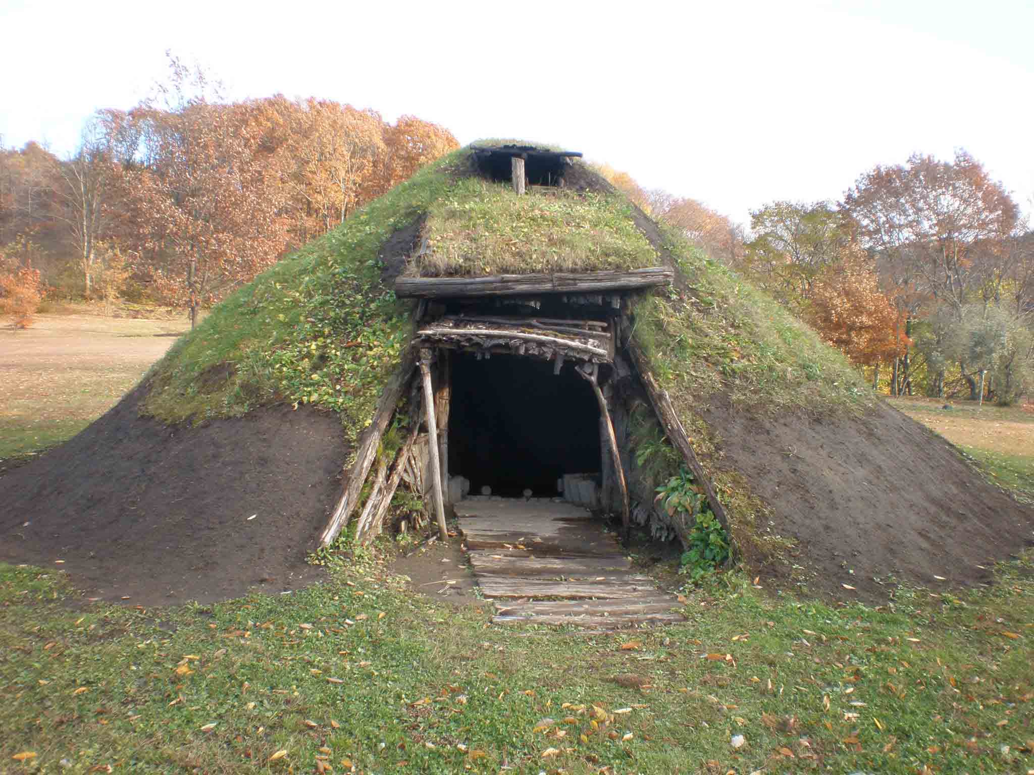 御所野遺跡の縄文住居